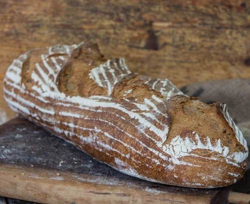 לחם 2 קילו חיטה מלאה, לחם שאור ממחמצת טבעית