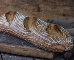 בורדולייז - לחם 2 קילו צרפתי כפרי, לחם שאור ממחמצת טבעית