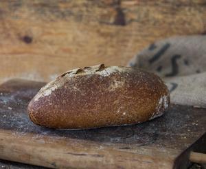 לחם שיפון קל ממחמצת שיפון עם סיבים תזונתיים