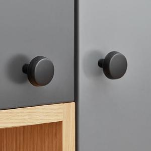 כפתור 54106 - 28 מ"מ שחור מט Autumn