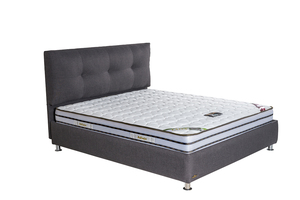 מיטה זוגית מרופדת - דגם ברלין