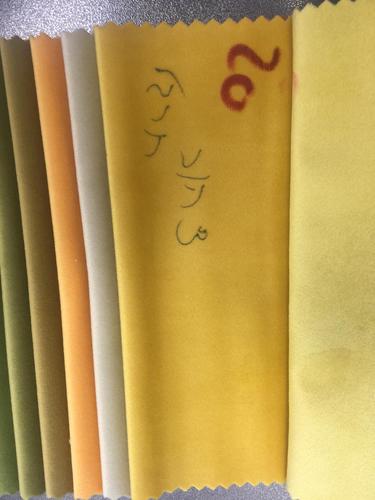 ברונו כורסת המתנה מעוצבת רגל מתכת שחורה ריפוד בד קטיפה