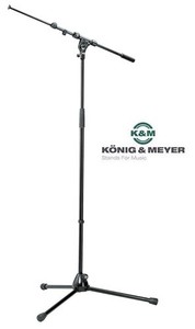 סטנד למיקרופון מבית Konig & Meyer K&M