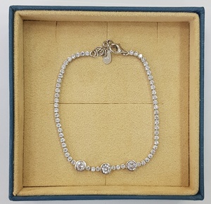 צמיד כסף טהור 925 לנשים מספר דגם: 821