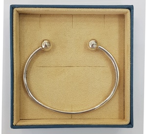 צמיד כסף טהור 925 לנשים מספר דגם: 826