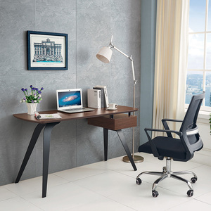 פרנקו - שולחן מחשב מעוצב מיליון כסאות