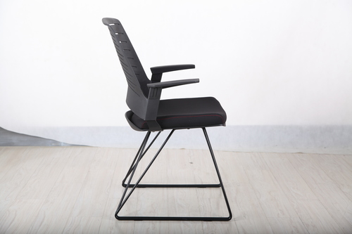 דדו כסא אירוח מעוצב רגל מתכת שחורה מושב בד שחור גב פלסטיק שחור