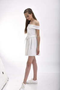 שמלת אופשולדרס חגורה