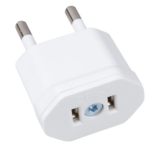 מתאם ננעל אמריקאי לדו-פיני דגם DPA-1 לבן