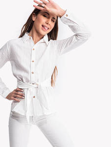 חולצה מכופתרת קשירה