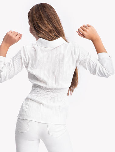 חולצה מכופתרת קשירה