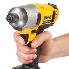 סט מברגה/מקדחה ואימפקט 10.8V DCK211C2  Dewalt