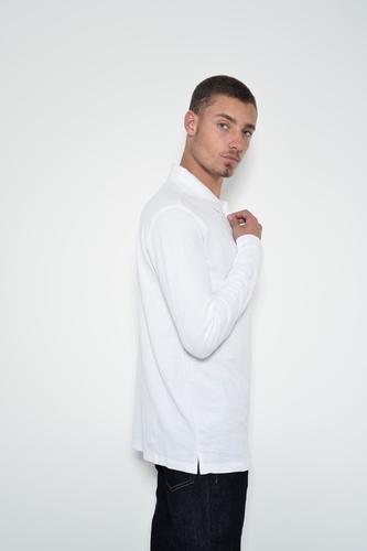 חולצות פולו לבנה