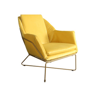 יערה שלד זהב צהוב חרדל