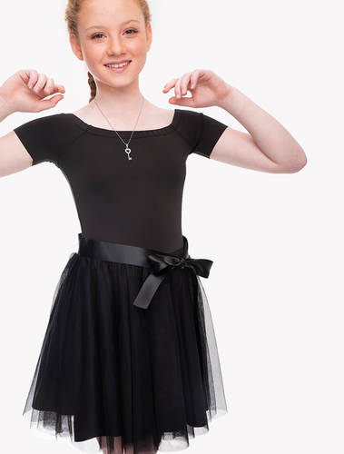 שמלת טול קצרה