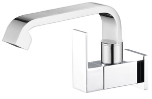 ברז מים קרים מהקיר