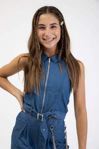 טופ טנסל עם רוכסן וצווארון