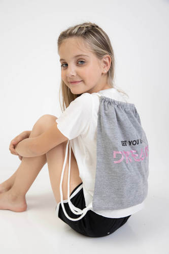 פיג'מה עם חולצה ותיק