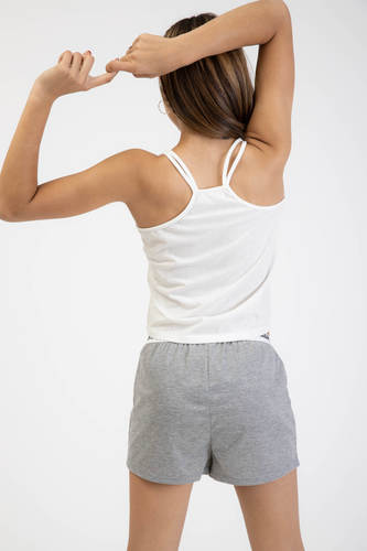 פיג'מה עם גופיה ותיק