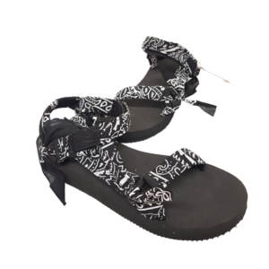 סנדלים בנדנה בצבע שחור- 36-42 SEVENTY NINE 