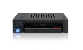 מארז לדיסק חיצוני נייד   2.5" SATA & SAS HDD/SSD Internal Docking for 3.5" Front