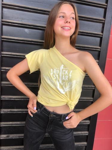 חולצה א-סימטרית