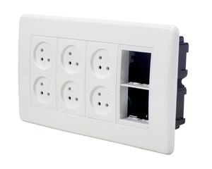 תה"ט 8 מודול HOME & OFFICE 8 שקעים לבנים ניסקו