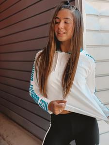 קפושון עם דפוס בשרוול