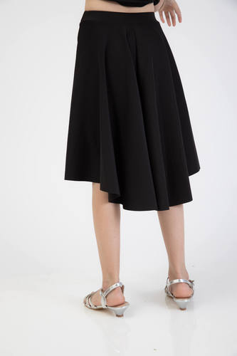 חצאית טוקסידו