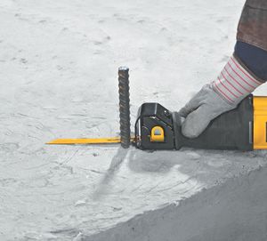 מסור חרב 1100W DeWALT DWE305PK