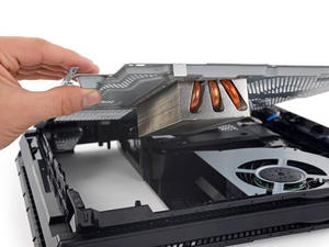 ניקוי יסודי לקונסולת PS4