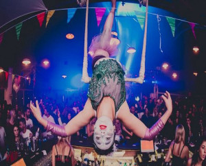 אקרובטיקה אווירית