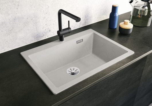 כיור דגם פלאון BLANCO 8 TapDesign