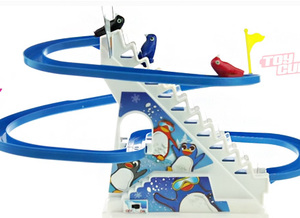 משחק מדרגות נעות פינגווין