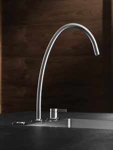 ברז מטבח קשתי מסדרת ארה KWC