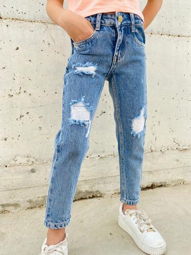 ג'ינס בויפרנד קרעים