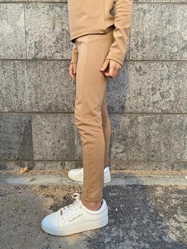 טייץ חתך קדמי