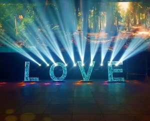 אותיות לד צבעוניות