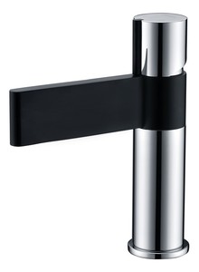 ברז פרח קצר קבוע ניקל עם פיה שחורה