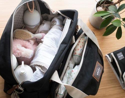 תיק עגלה beaba  דגם ג'נבה צבע שחור