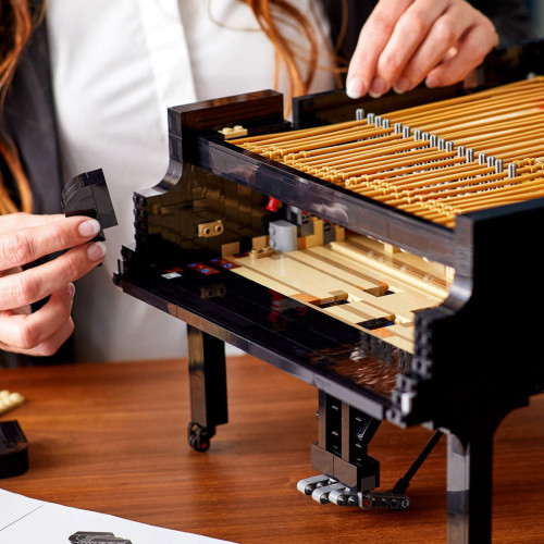 לגו רעיונות - פסנתר כנף  21323