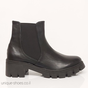 מגפונים צלסי אופנתיות סוליה טרקטור בצבע שחור | 36-41 | UNIQUE SHOES