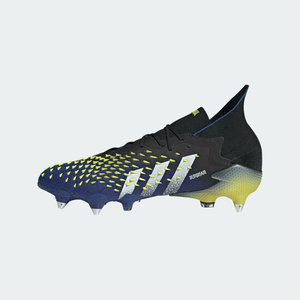 נעלי כדורגל אדידס מקצועיות ADIDAS PREDATOR FREAK.1 SOFT GROUND BOOTS