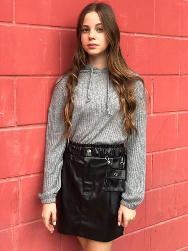 חצאית דמוי עור  עם תיק