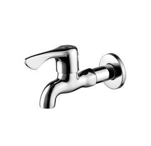 ברז מים קרים מהקיר ארוך