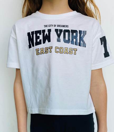 חולצת בוקס עם דפוס