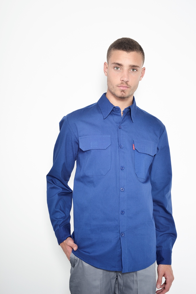 חולצת עבודה גבר עם קלפות