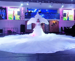 כניסת חצאית הקסם