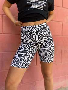 טייץ ברמודה עם דפוס