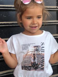 חולצה עם גומי במכפלת ודפוס